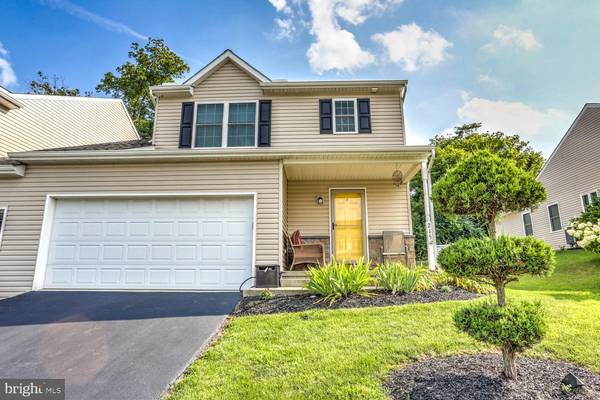 215 RED FERN DR, East Earl, PA 17519