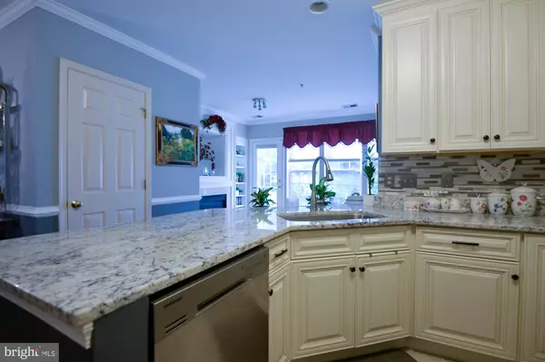 Fairfax, VA 22033,12619 FAIR CREST CT #110