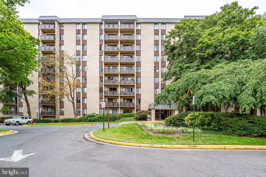 6001 ARLINGTON BLVD #616, Falls Church, VA 22044