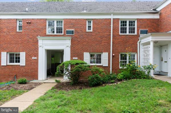 3654 GUNSTON RD, Alexandria, VA 22302