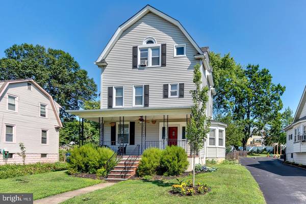 31 W LINWOOD AVE, Maple Shade, NJ 08052