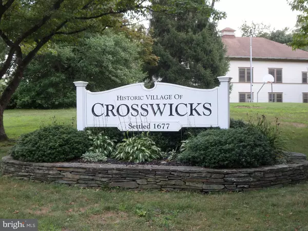 13 CHESTERFIELD CROSSWICKS RD, Chesterfield, NJ 08515