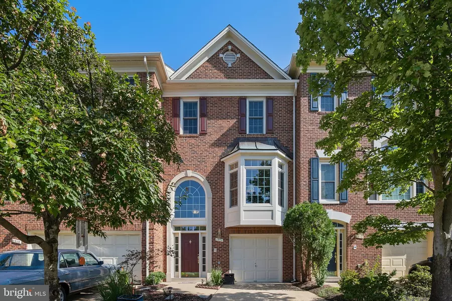 6214 CLARA EDWARD TER, Alexandria, VA 22310