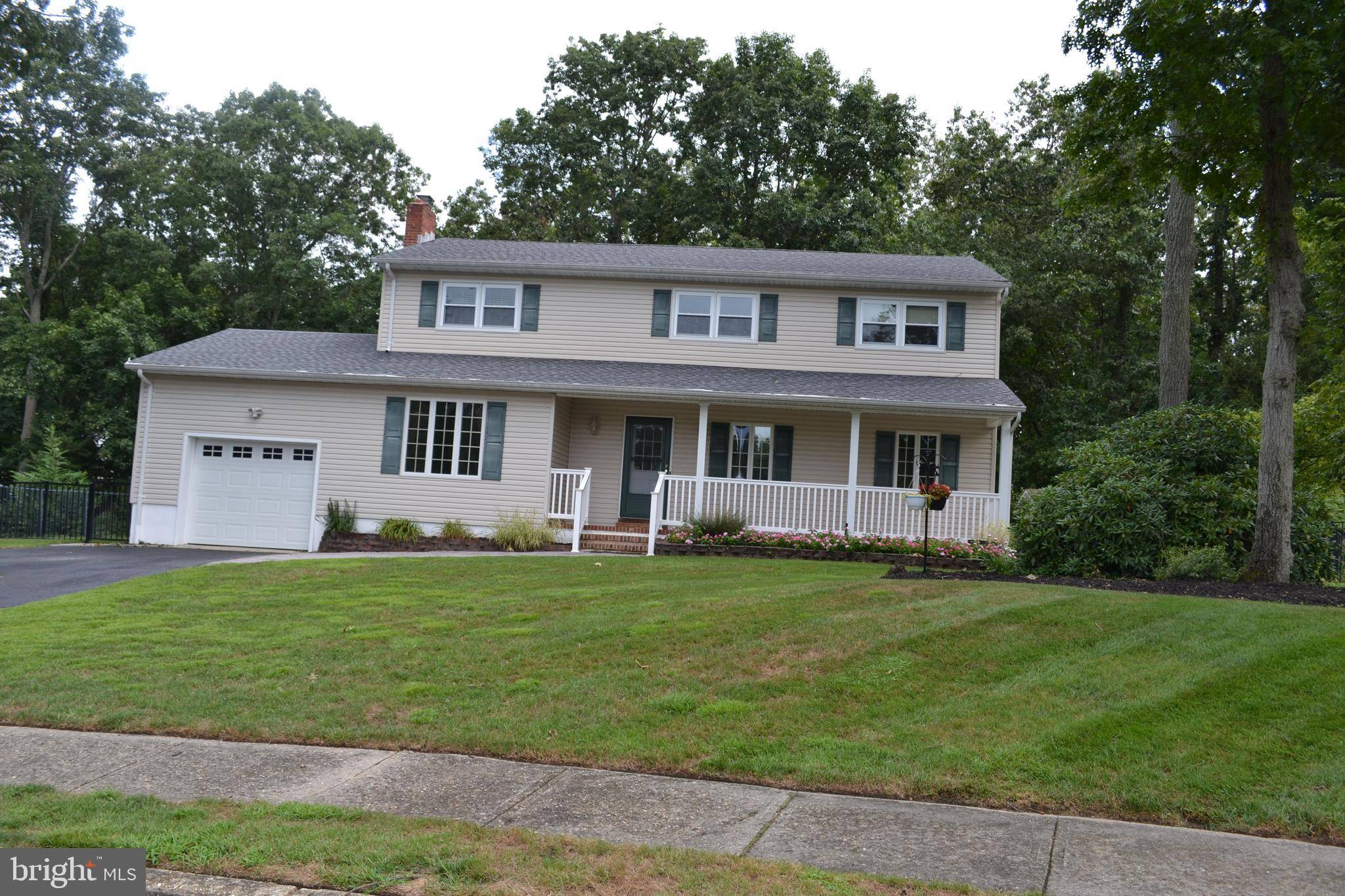 Toms River, NJ 08753,16 LIVERPOOL CT