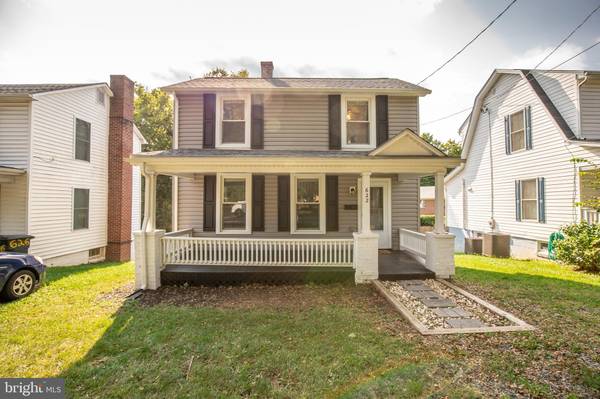 622 S GEORGE ST, Charles Town, WV 25414