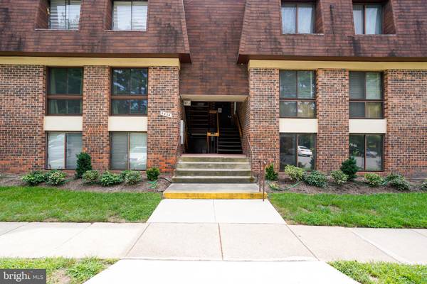 5234 W RUNNING BROOK RD #102, Columbia, MD 21044