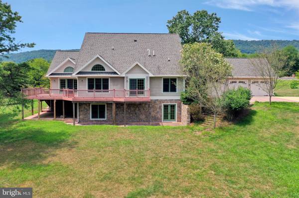 606 SAPPHIRE, Hedgesville, WV 25427