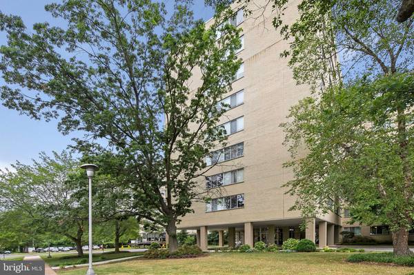 6621 WAKEFIELD DR #317, Alexandria, VA 22307