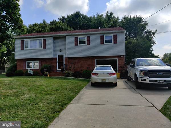 5 RUNNING BROOK RD W, Ewing, NJ 08638