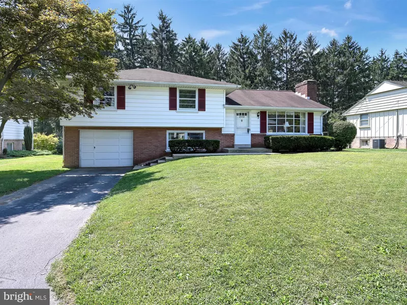 2632 ROYAL RD, Lancaster, PA 17603