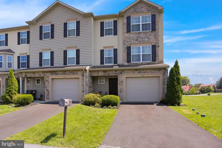 1008 YARN CT, Mohrsville, PA 19541