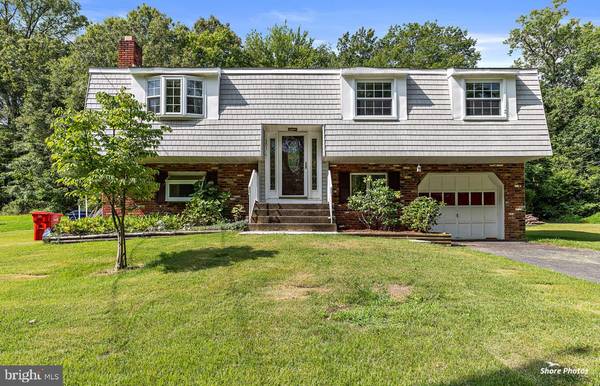 201 OSAGE AVE, Somerdale, NJ 08083