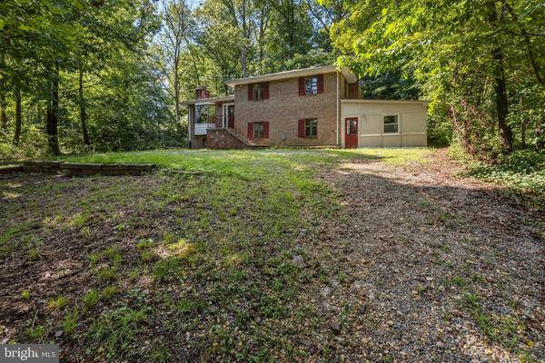 7148 BARRY RD, Alexandria, VA 22315