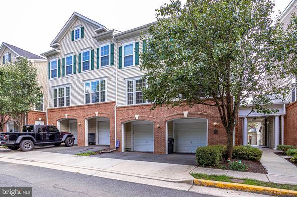 7051 HUNTLEY RUN PL #117, Alexandria, VA 22306