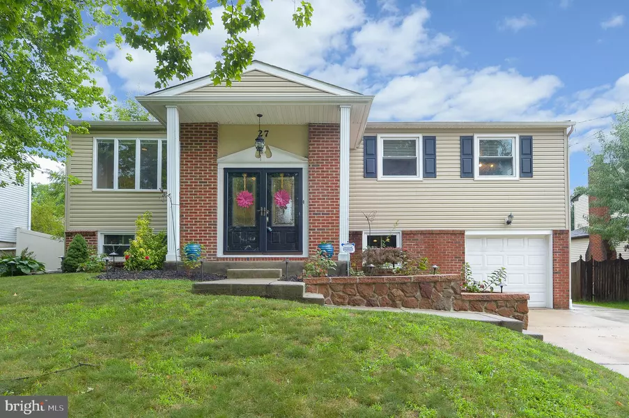 27 CLEMSON RD, Cherry Hill, NJ 08034