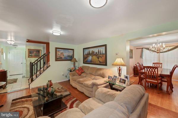 Adelphi, MD 20783,8900 TRAPPER CT