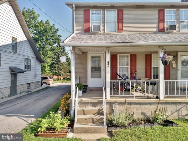 886 YORK ST, Hanover, PA 17331