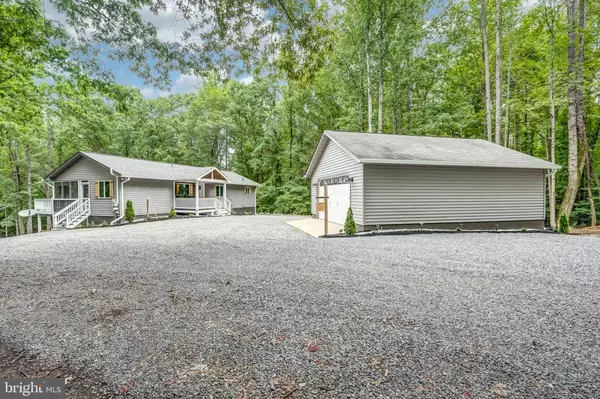 120 EAGLES COVE RD, Mineral, VA 23117