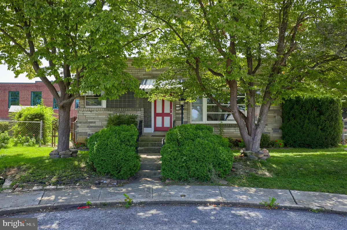 York, PA 17403,340 FREDERICK CT