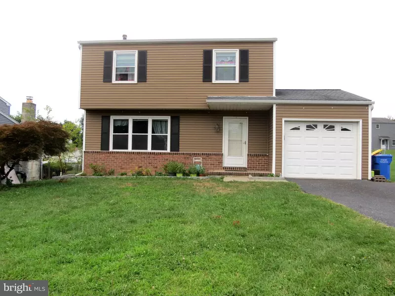 402 SPRINGHOUSE RD, Harrisburg, PA 17111