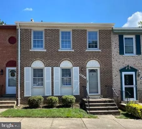 Lorton, VA 22079,9527 SALUDA CT