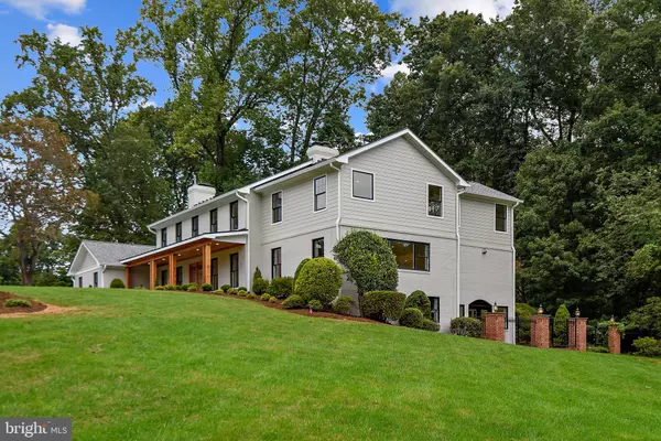 Mclean, VA 22102,933 WOBURN CT