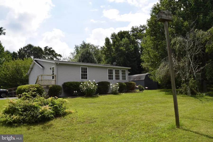 75 APPLE ORCHARD CT, Berkeley Springs, WV 25411