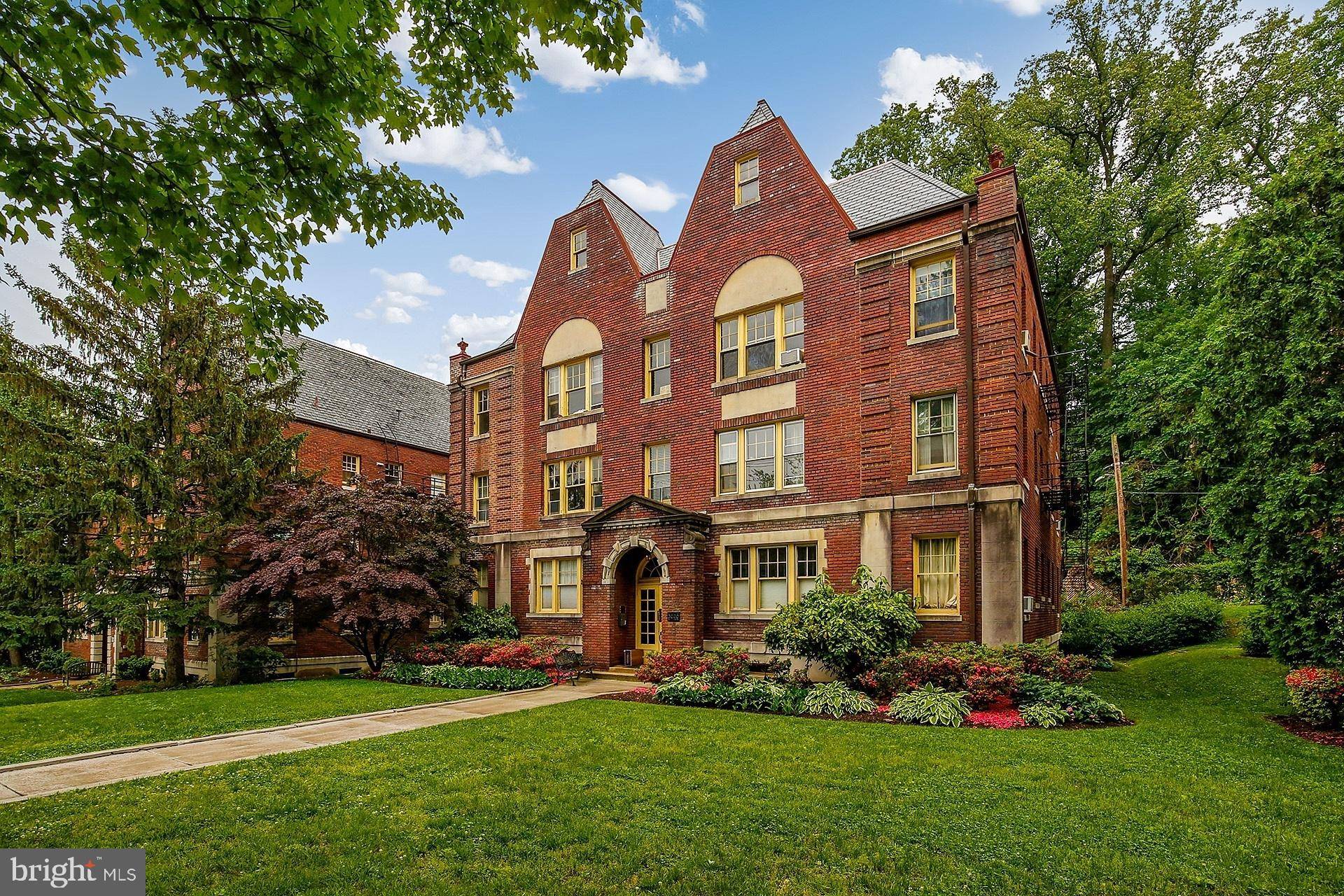 3024 PORTER ST NW #102, Washington, DC 20008