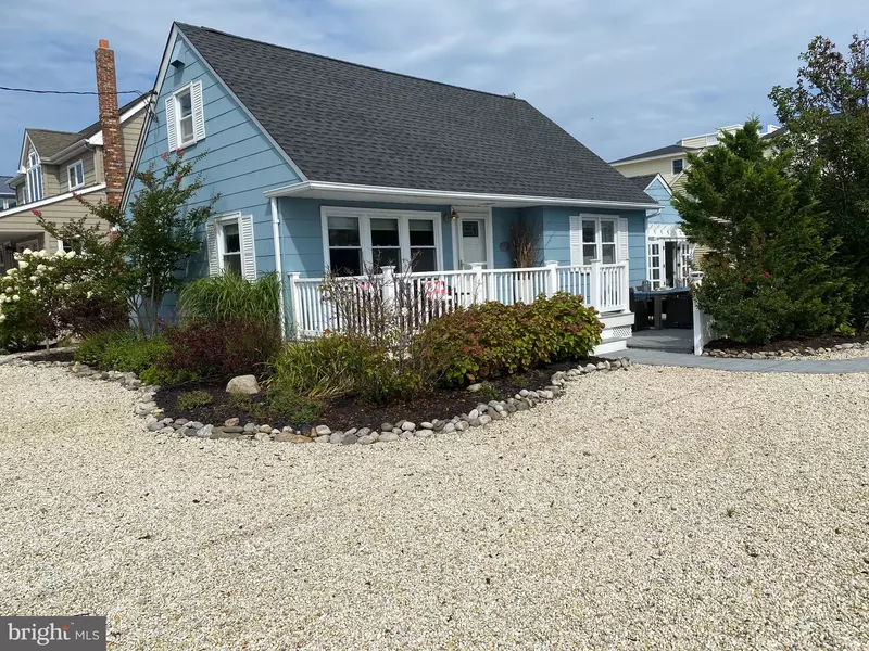 245 N 17TH ST, Surf City, NJ 08008