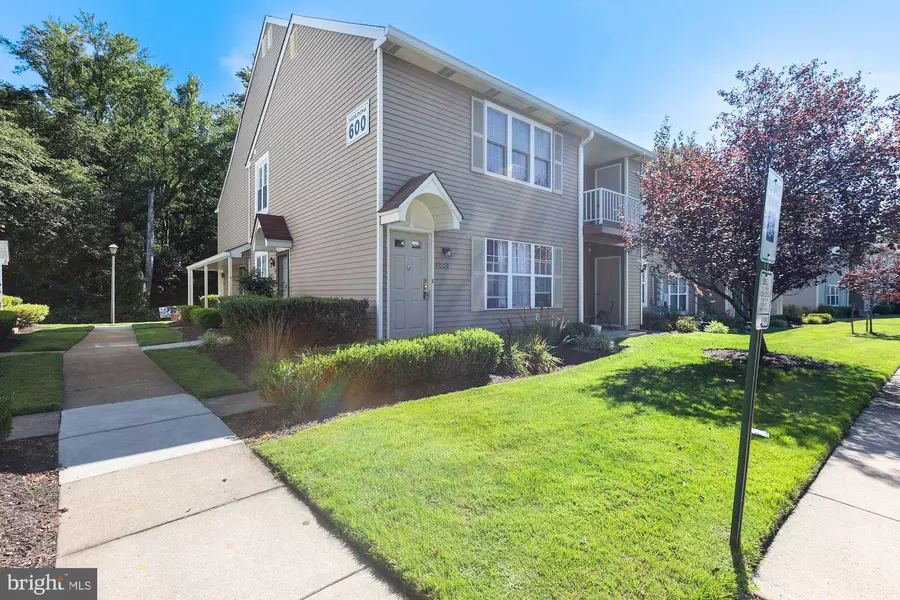 602-B RALSTON DR, Mount Laurel, NJ 08054