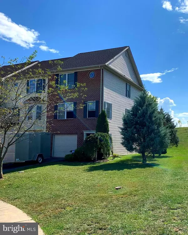 145 TEAGUE, Martinsburg, WV 25405