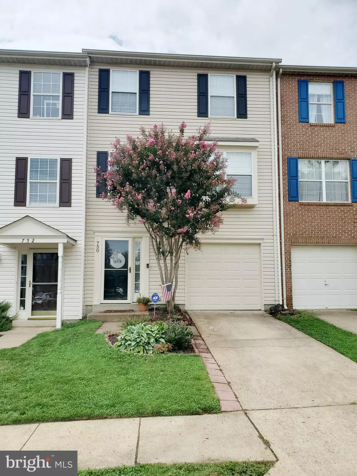 Leesburg, VA 20175,750 VANDERBILT TER SE