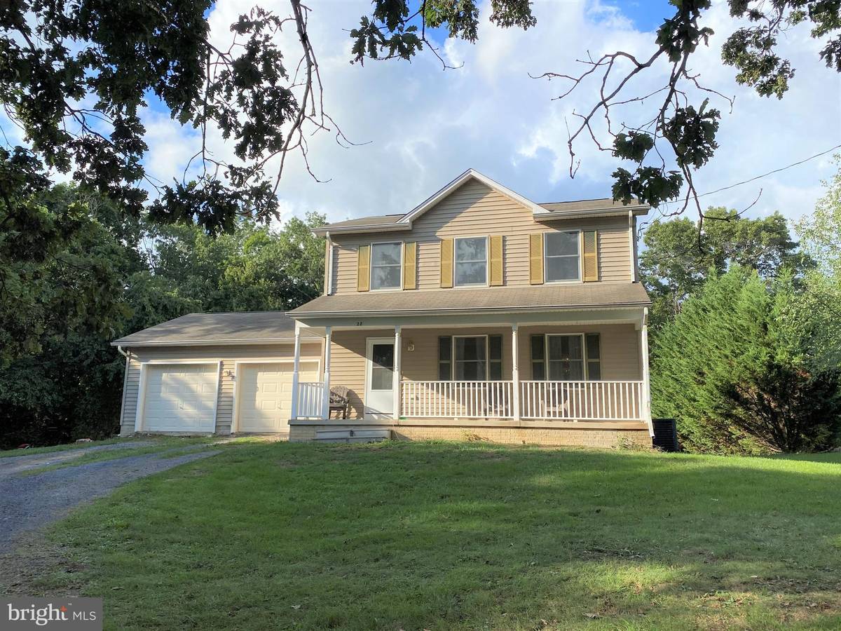 Front Royal, VA 22630,28 OAKLEAF CT