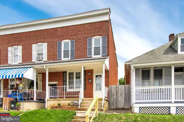 1584 W KING ST, York, PA 17404