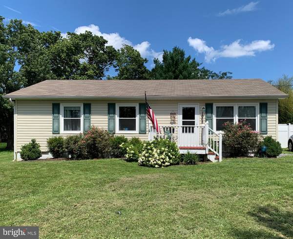 1068 LOCUST ST, Stephens City, VA 22655