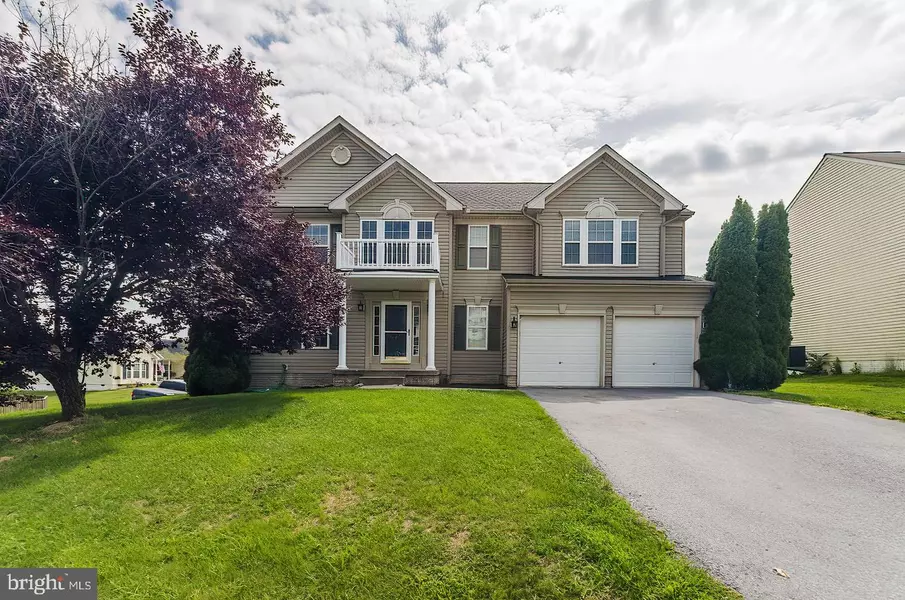 92 AMELIA DR, Hedgesville, WV 25427