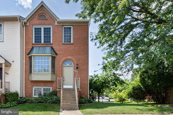 1258 BOND ST, Herndon, VA 20170