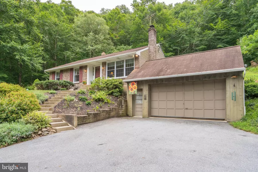 172 COOKS GLEN RD, Spring City, PA 19475