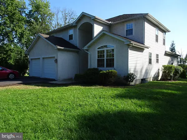 22 CIRCLE DR, Eagleville, PA 19403