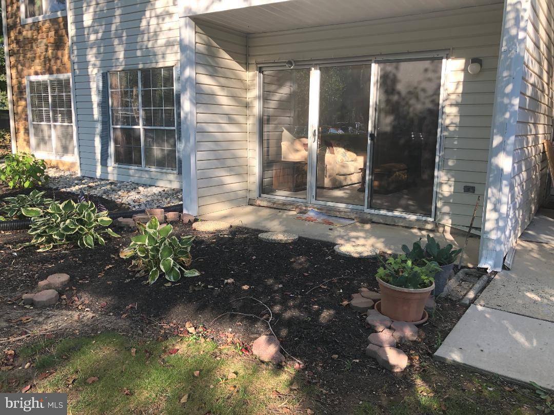 Hamilton, NJ 08619,4 MULBERRY CT
