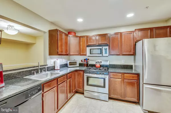 Rockville, MD 20850,15303 DIAMOND COVE TER #8-D