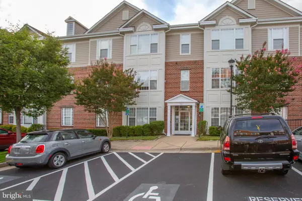 Fredericksburg, VA 22401,701-201 COBBLESTONE SQ #201