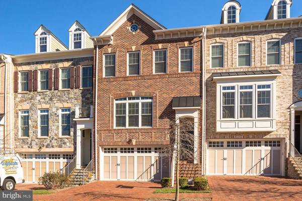 6775 DARRELLS GRANT PL, Falls Church, VA 22043