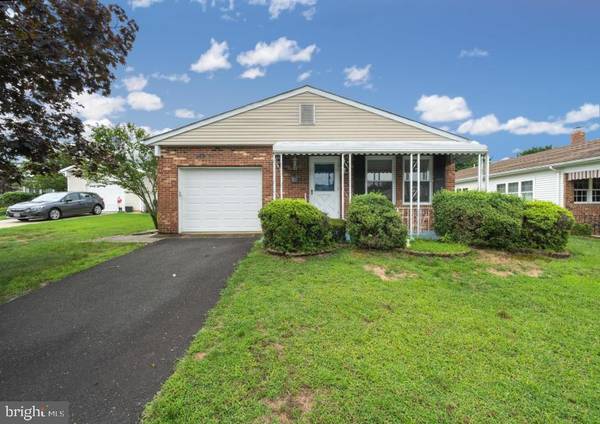 14 BURGESS CT, Toms River, NJ 08757