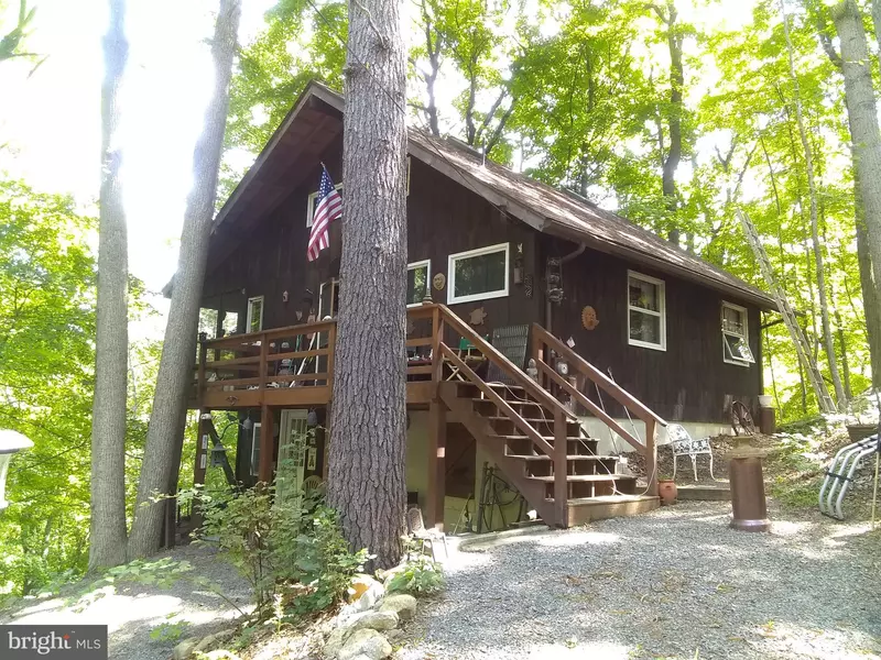 501 PREACHER LANE, Great Cacapon, WV 25422