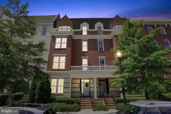 2404 POTOMAC AVE #101, Alexandria, VA 22301