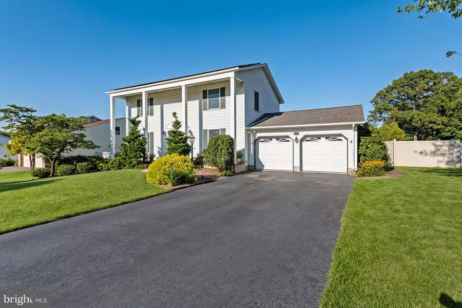 58 NEW COLONY DR, Hamilton, NJ 08619