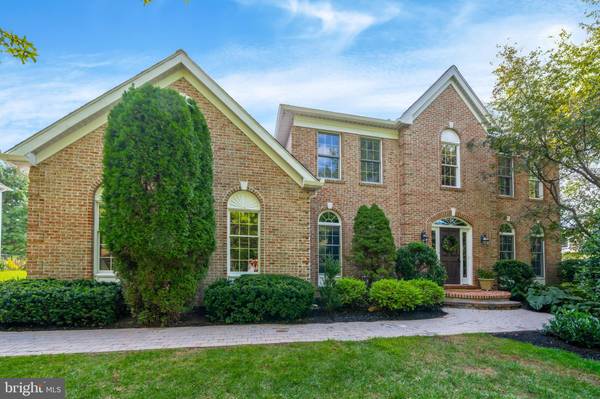 6 COBBLESTONE CT, Glen Mills, PA 19342