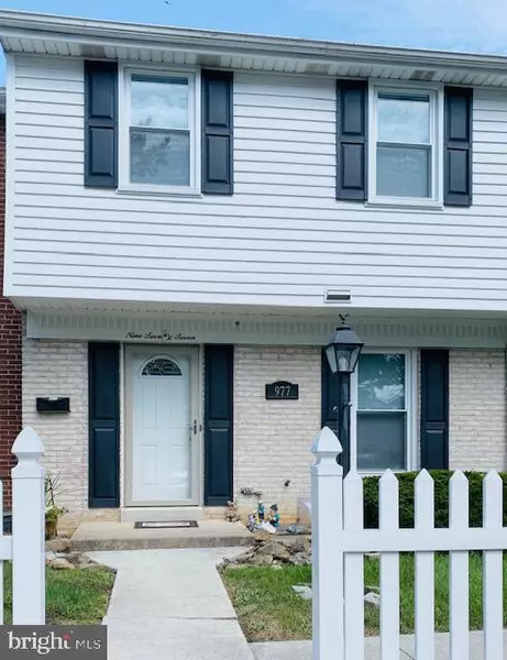 977 E MAPLE ST, Palmyra, PA 17078