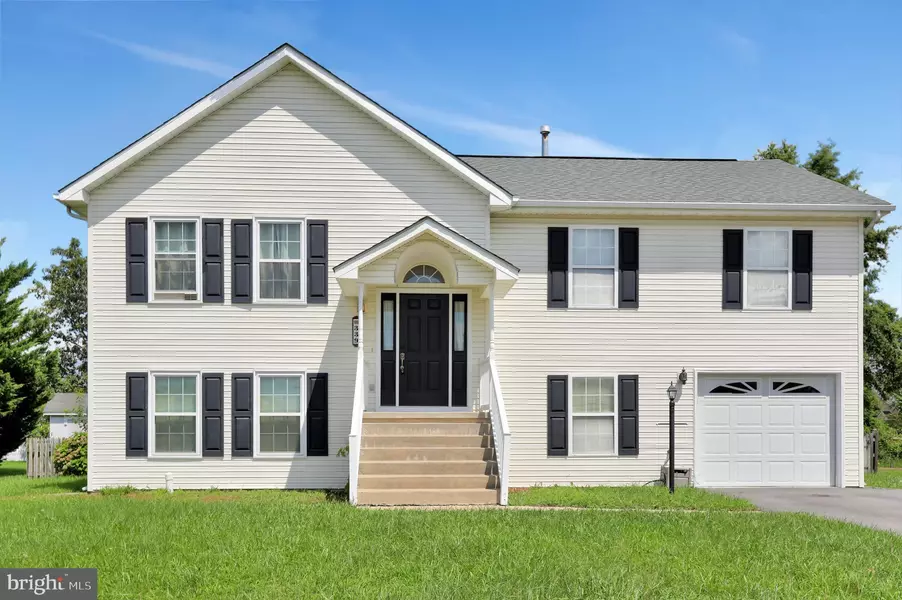 339 MONTGOMERY CIR, Stephens City, VA 22655